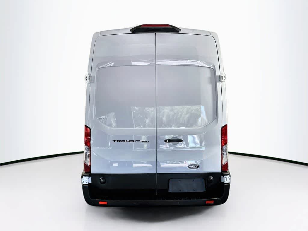 Furgoneta de carga Ford Transit 2026