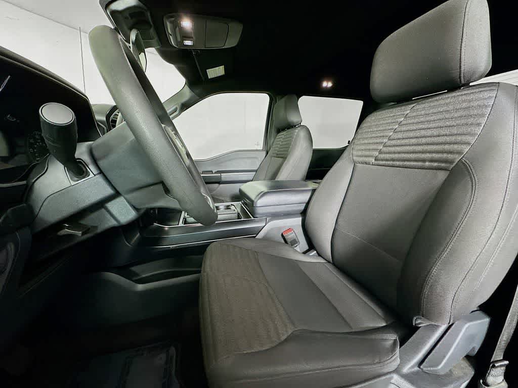 2022 Ford F-150 Base