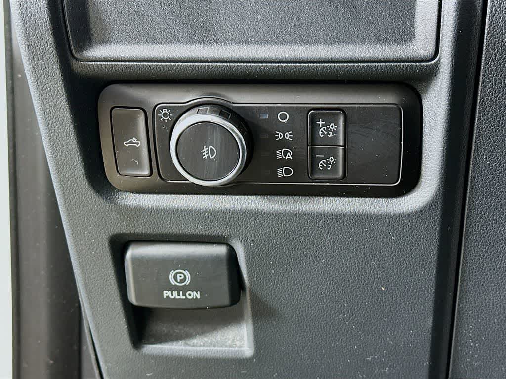 2023 Ford F-150 Base