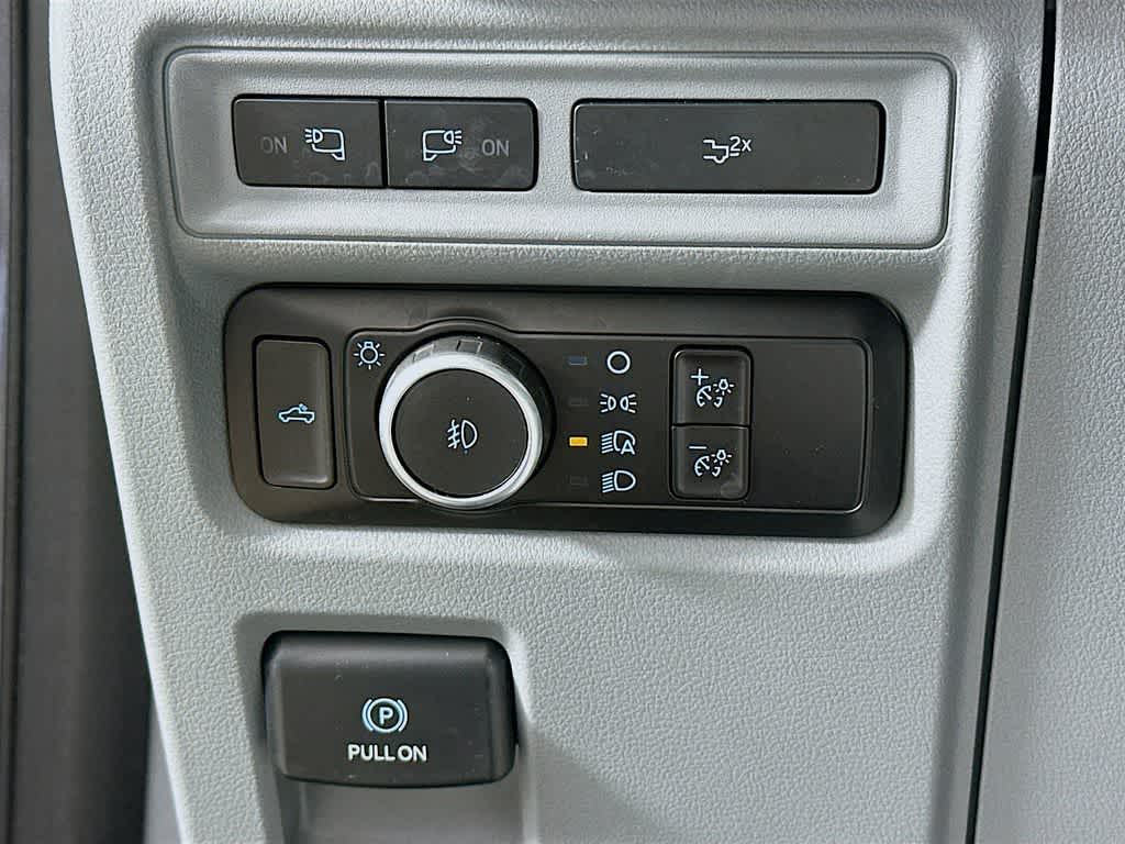 2023 Ford F-150 Base