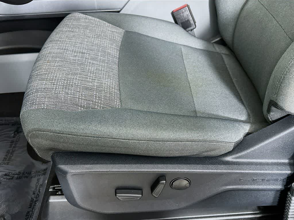 2023 Ford F-150 Base