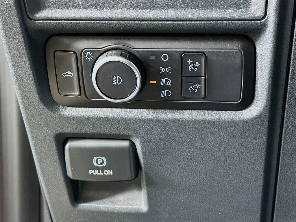 2023 Ford F-150 Base