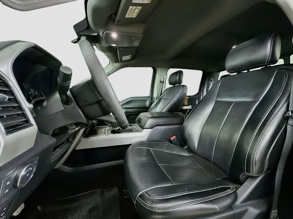 Ford F-150 LARIAT 2020