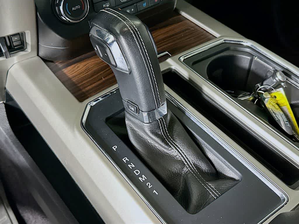 Ford F-150 Lariat 2015