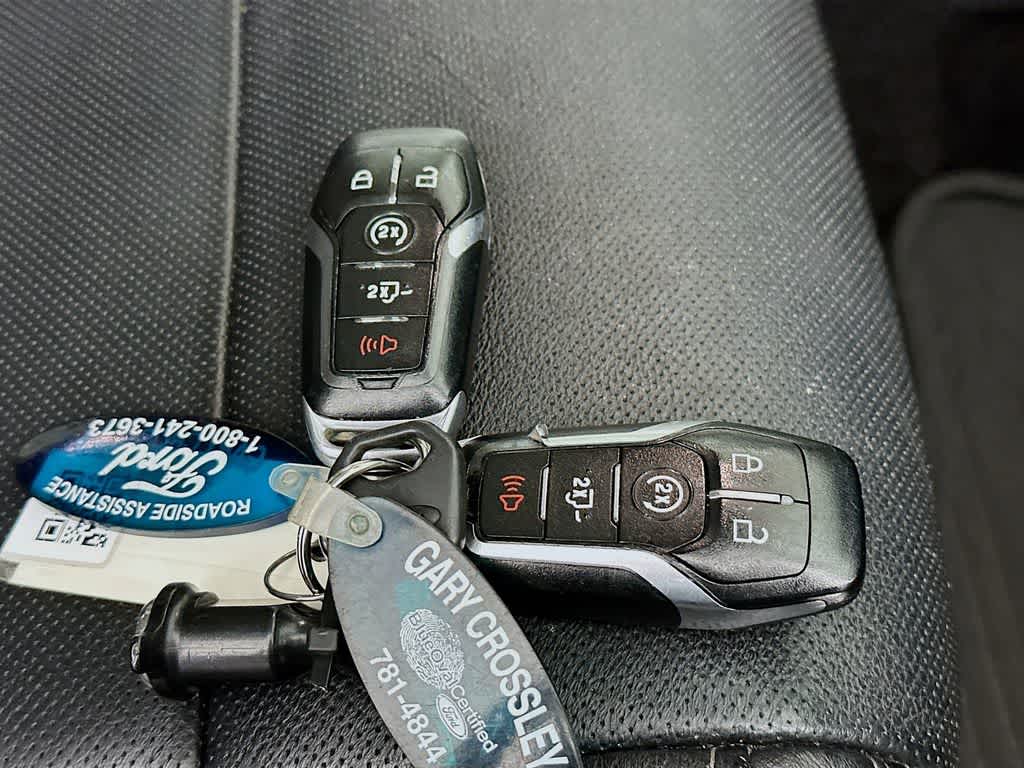 Ford F-150 Lariat 2015