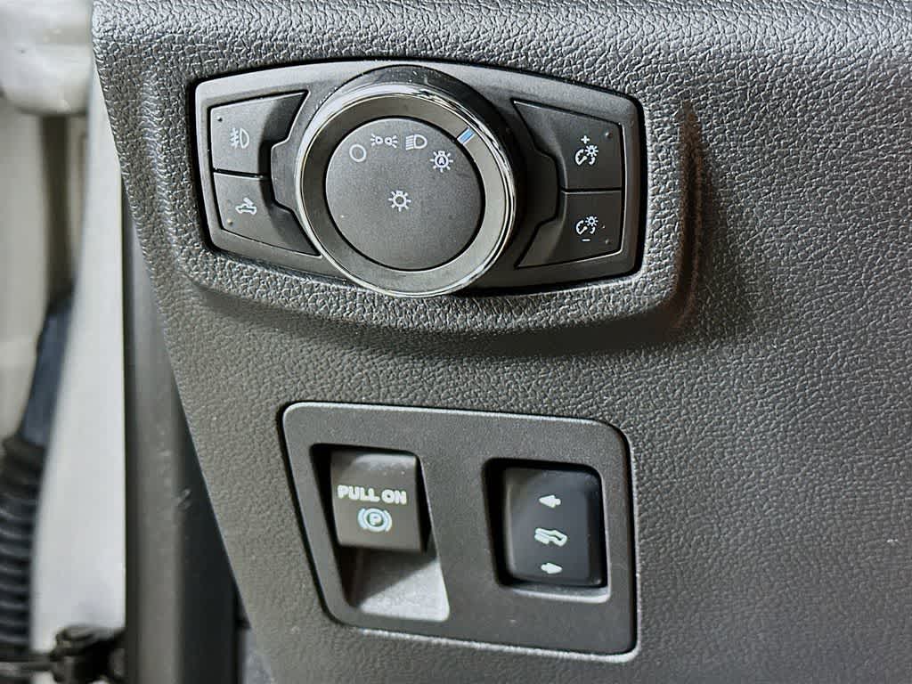 Ford F-150 Lariat 2016