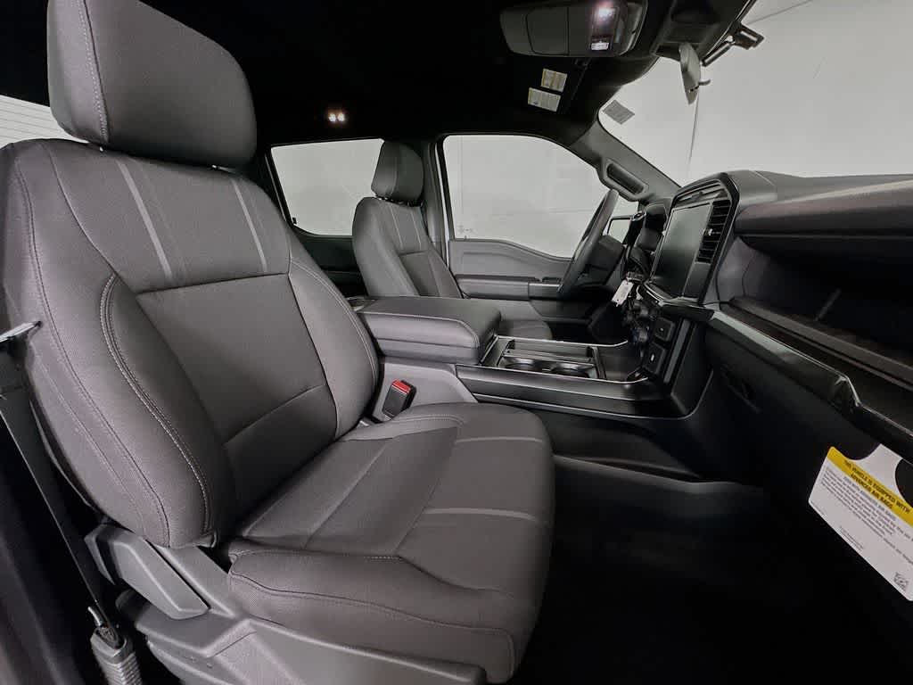 Ford F-150 STX 2026