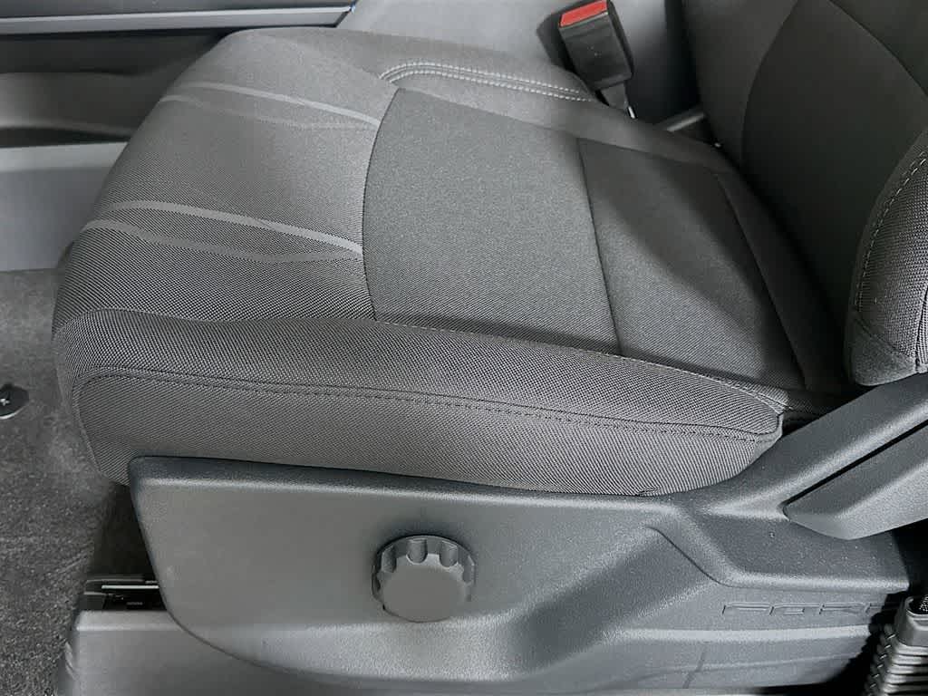 Ford F-150 STX 2026
