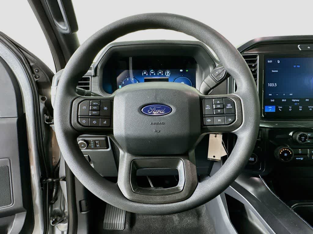 Ford F-150 STX 2026
