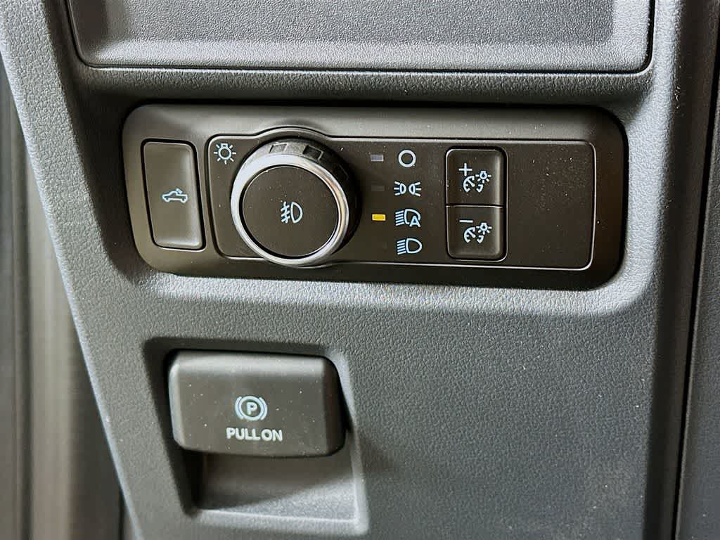 Ford F-150 STX 2026