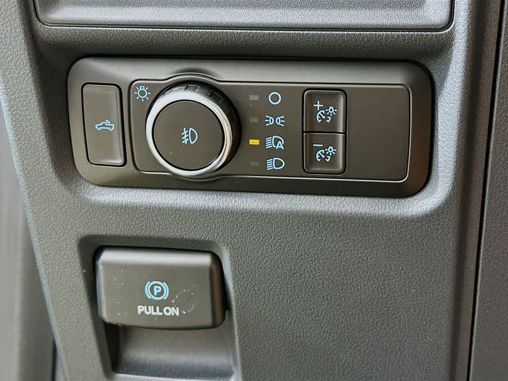 Ford F-150 STX 2026