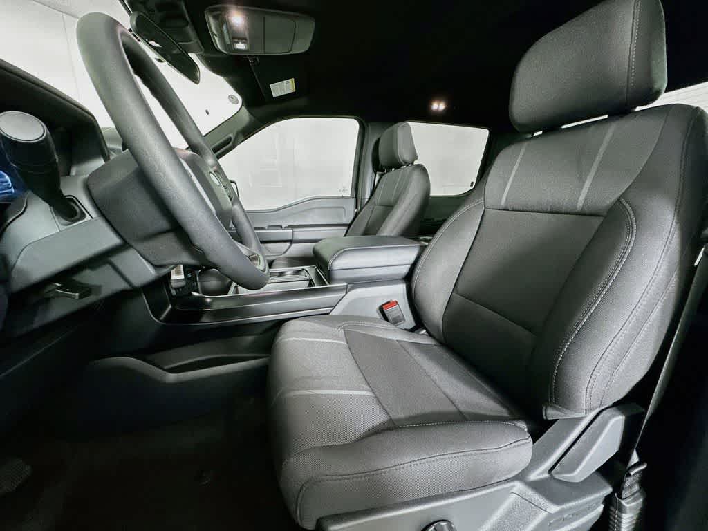 Ford F-150 STX 2026