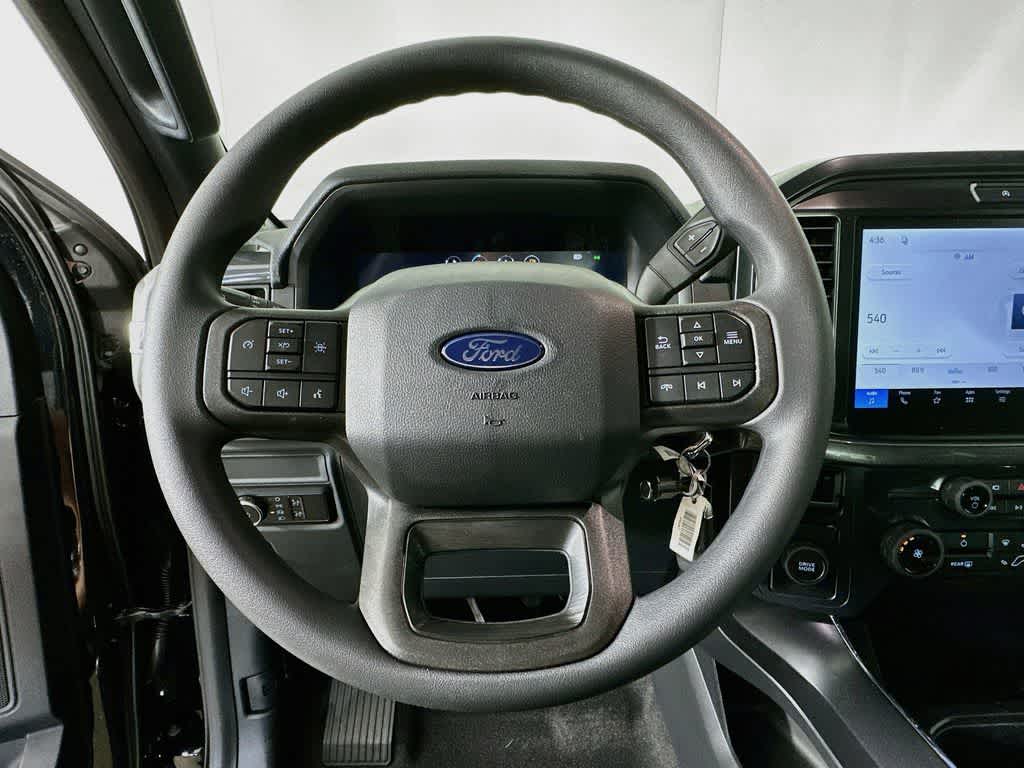 Ford F-150 STX 2026