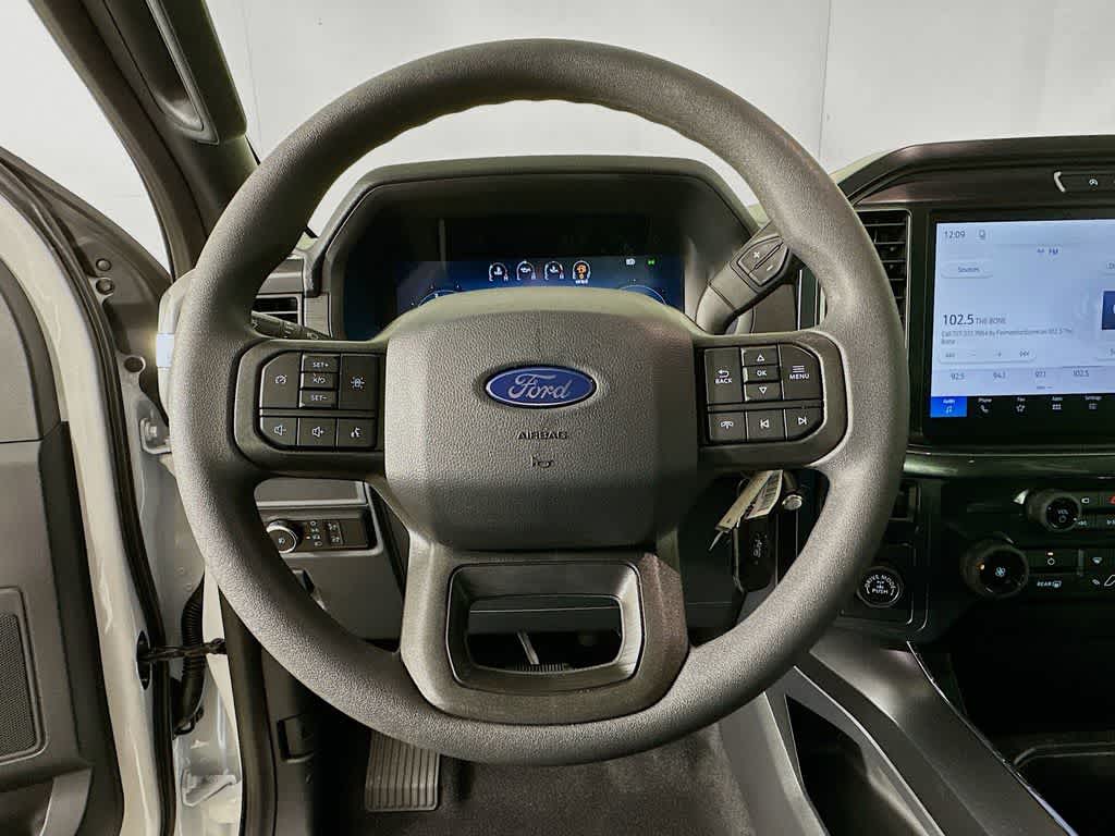 Ford F-150 STX 2026