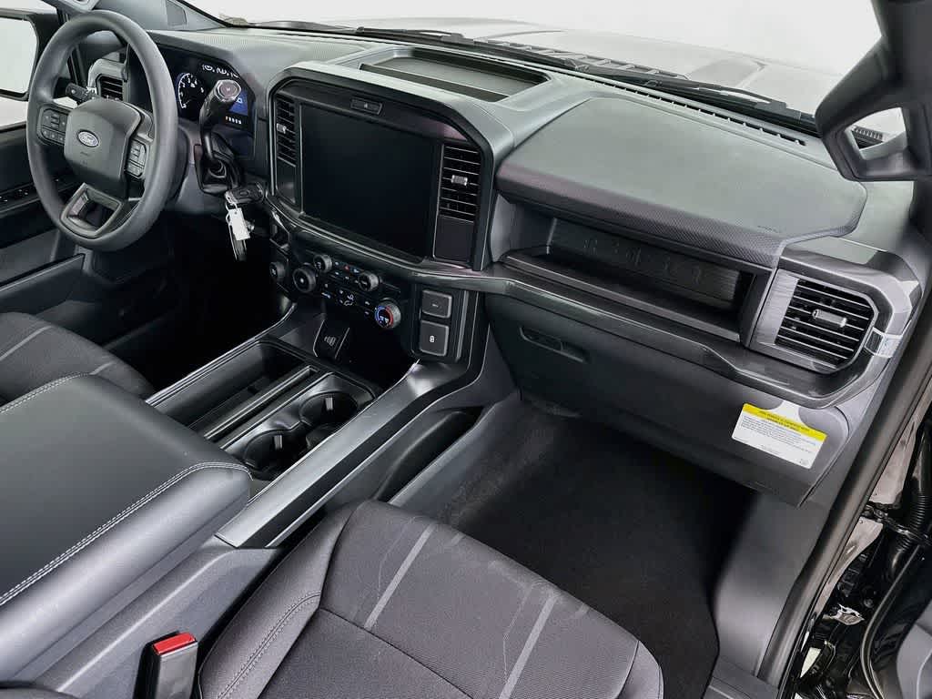 Ford F-150 STX 2026