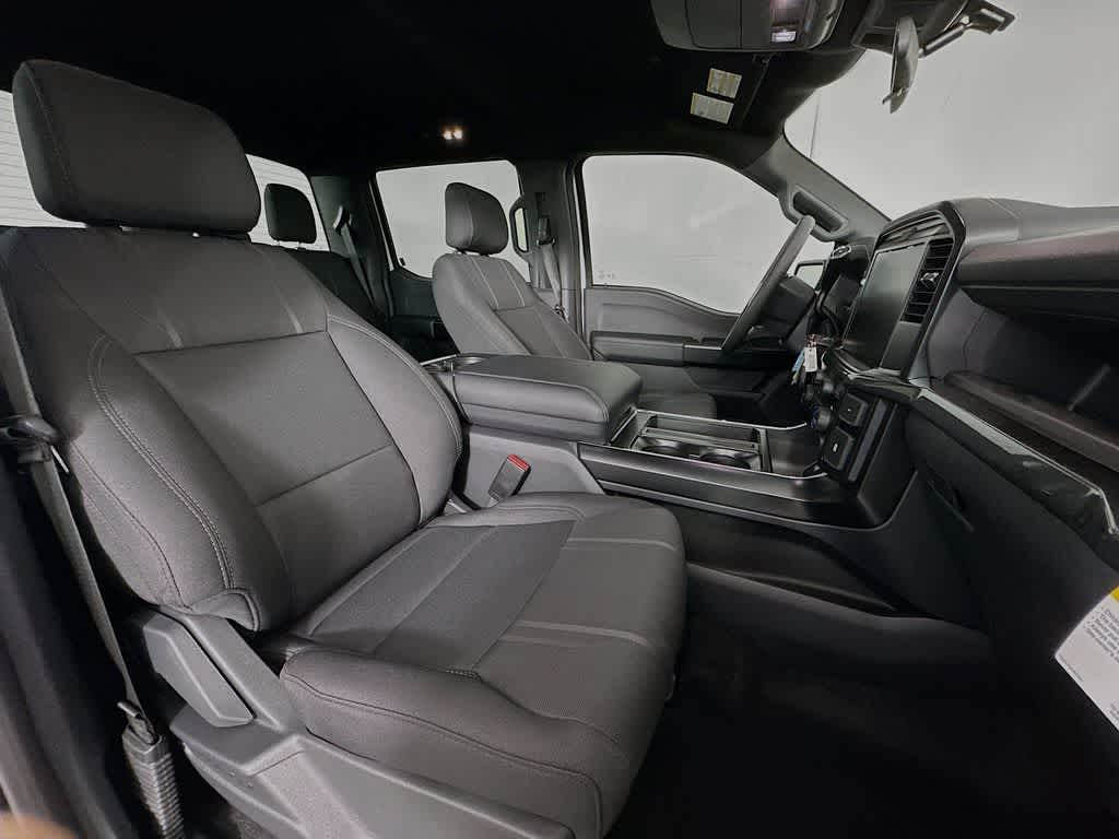 Ford F-150 STX 2026