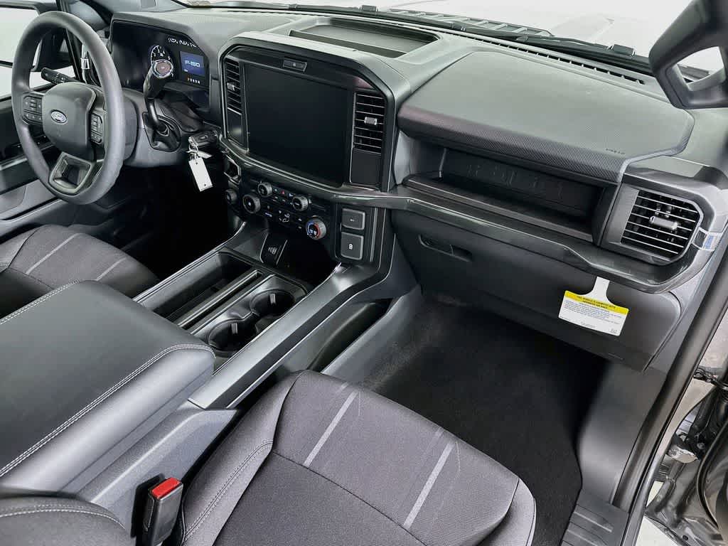Ford F-150 STX 2026