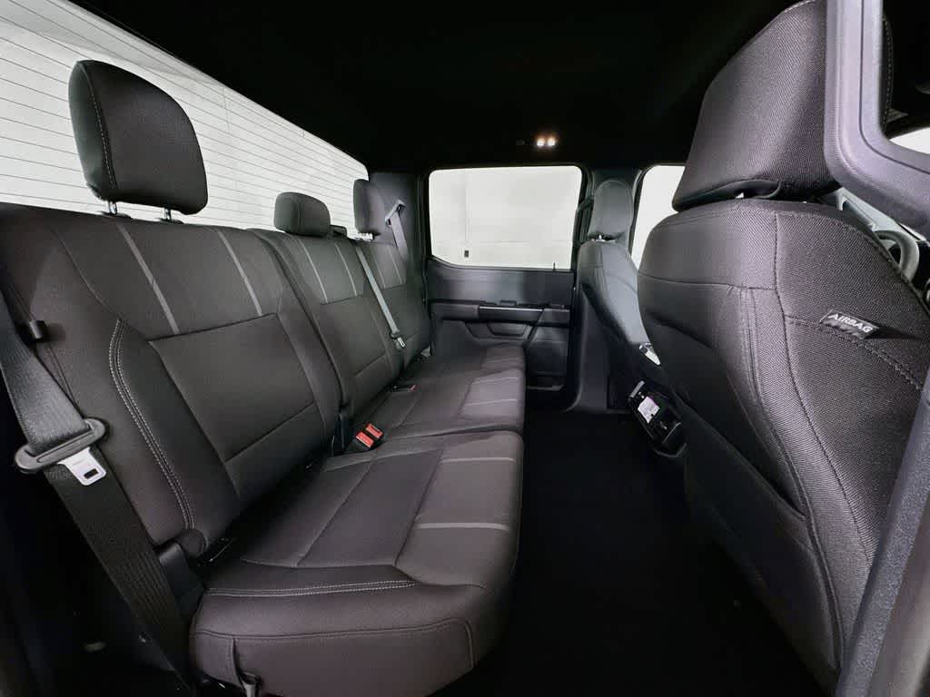 Ford F-150 STX 2026
