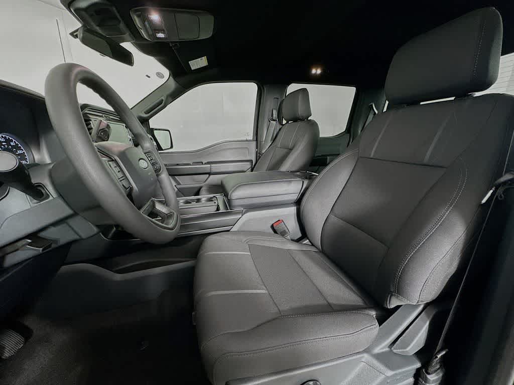 Ford F-150 STX 2026