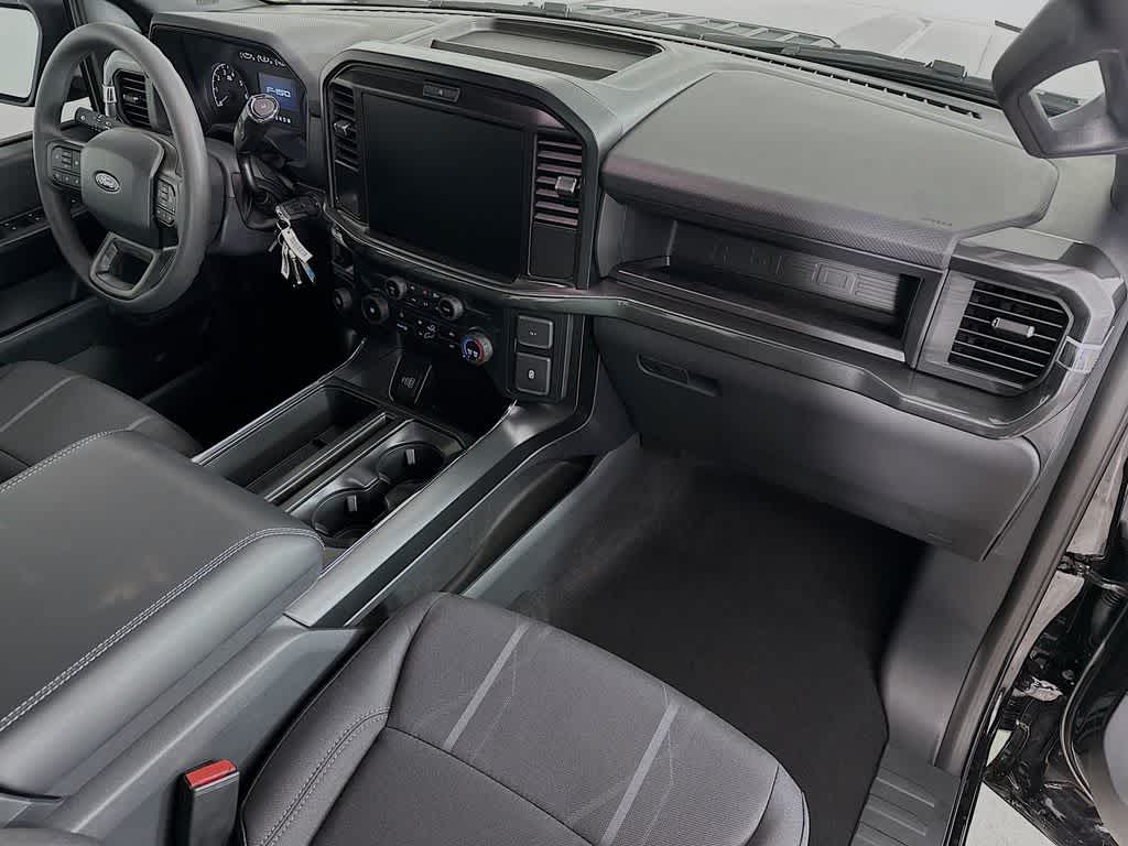 Ford F-150 STX 2026