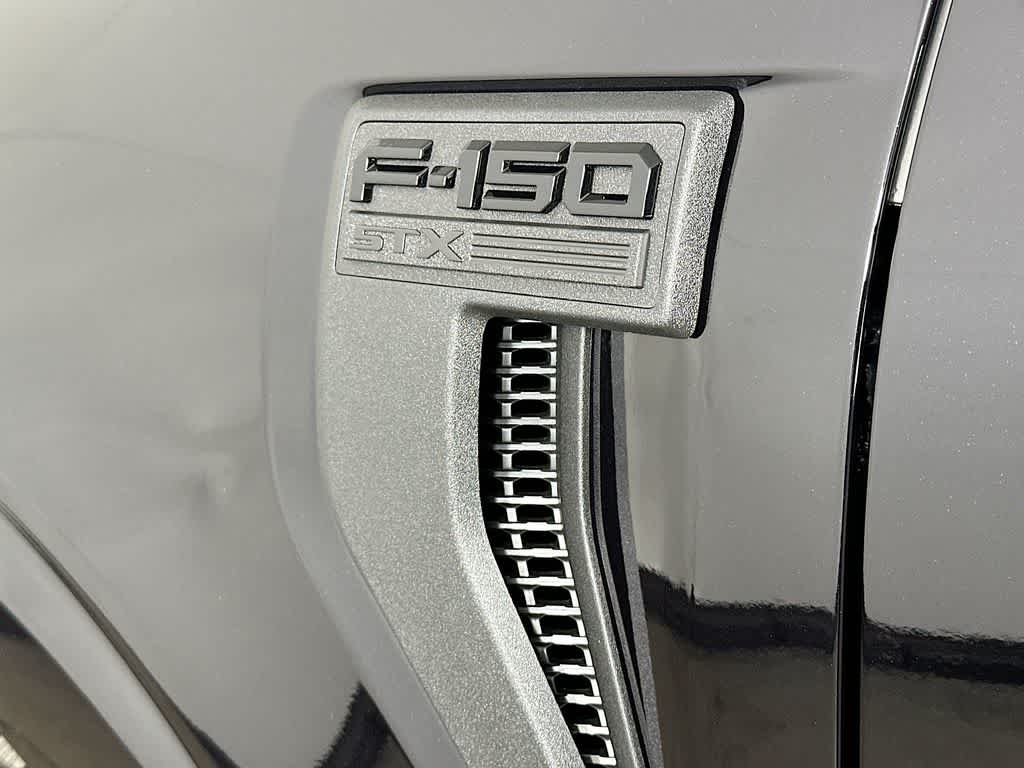 Ford F-150 STX 2026