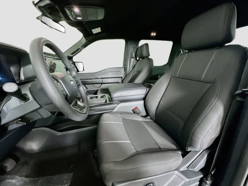 Ford F-150 STX 2026
