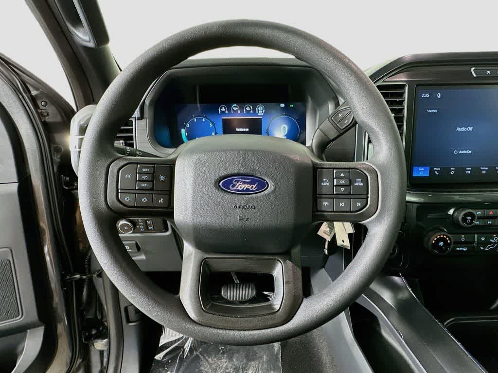 Ford F-150 STX 2026