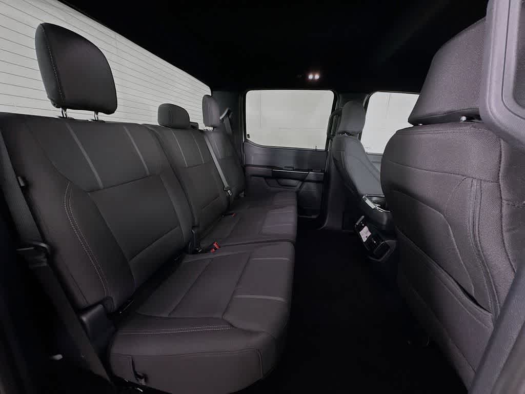 Ford F-150 STX 2026