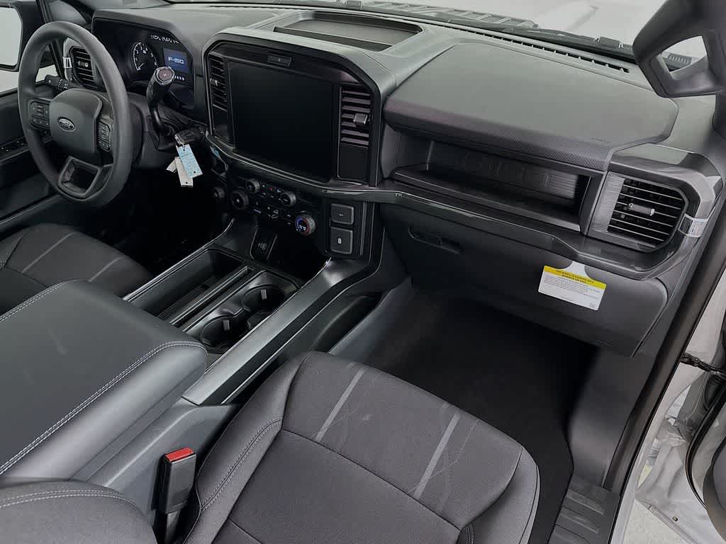 Ford F-150 STX 2026