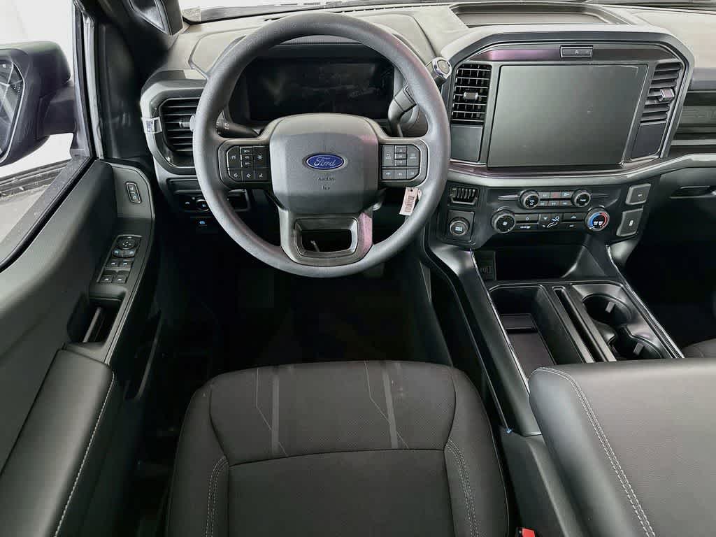 Ford F-150 STX 2026