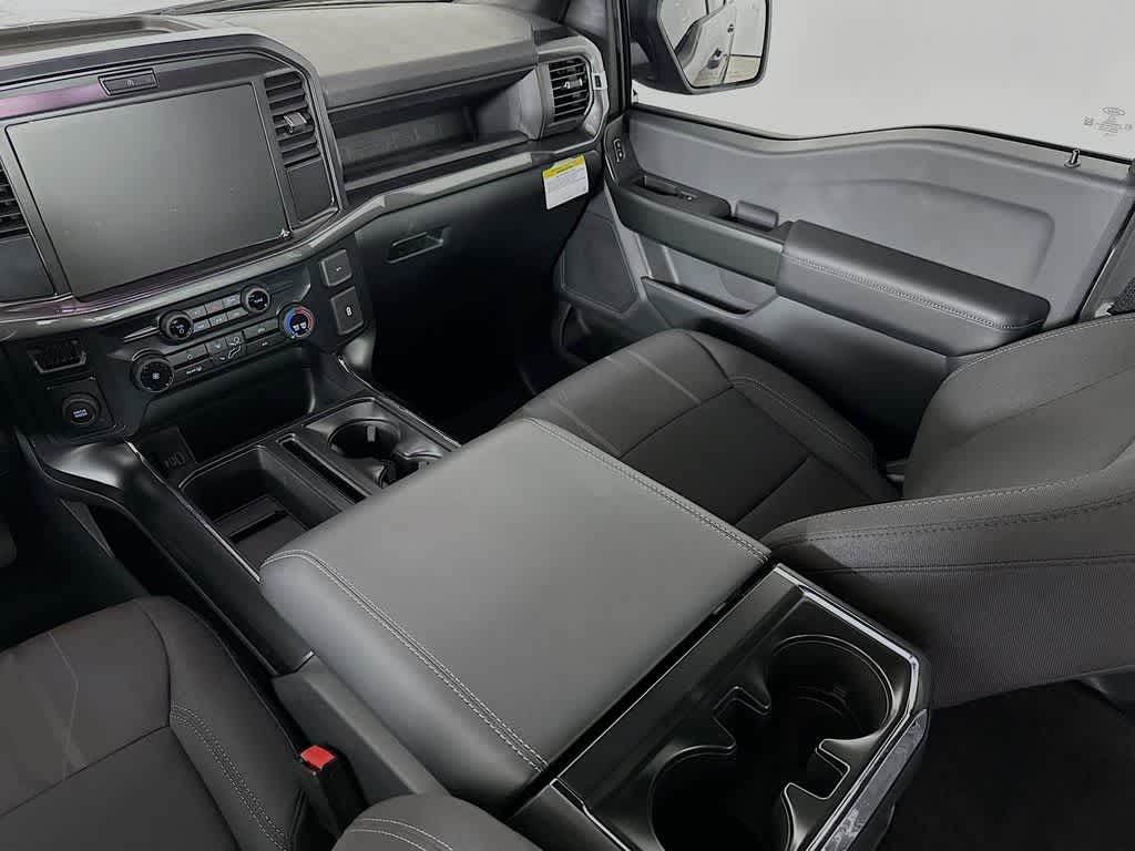 Ford F-150 STX 2026