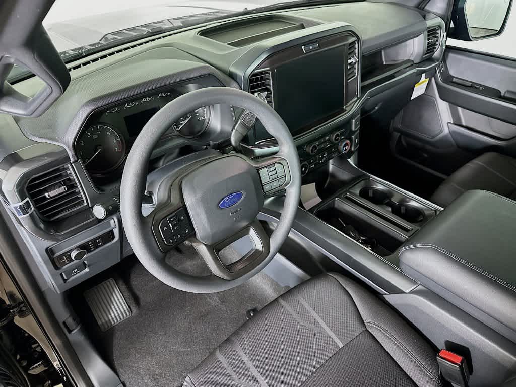 Ford F-150 STX 2026