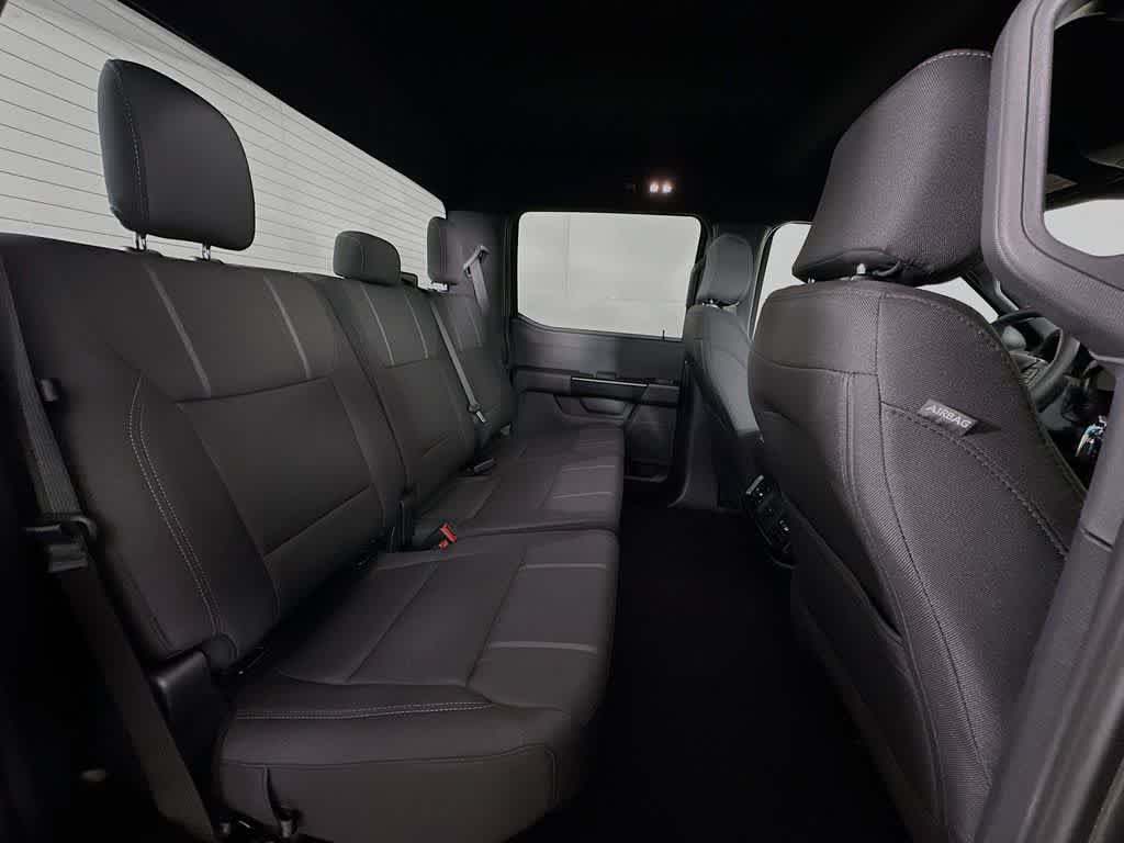 Ford F-150 STX 2026