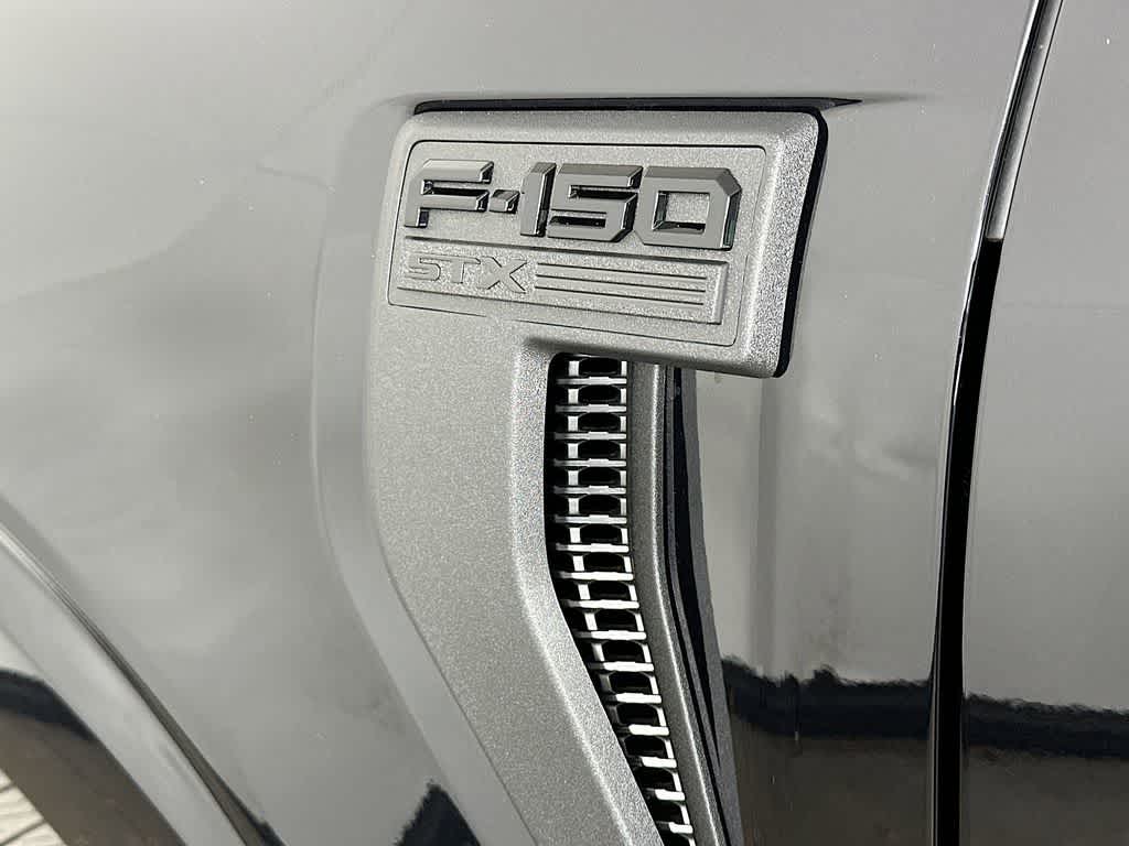 Ford F-150 STX 2026
