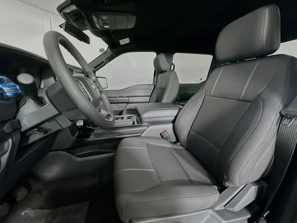 Ford F-150 STX 2026