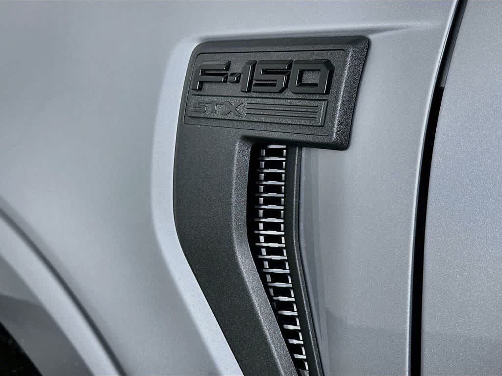 Ford F-150 STX 2026