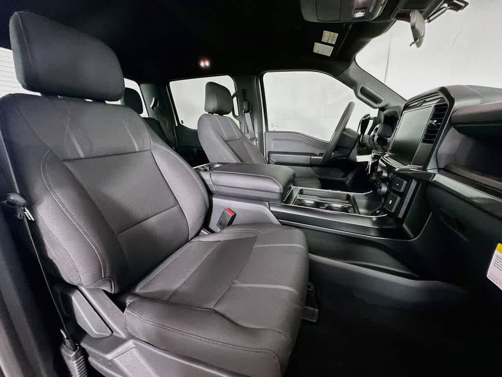Ford F-150 STX 2026