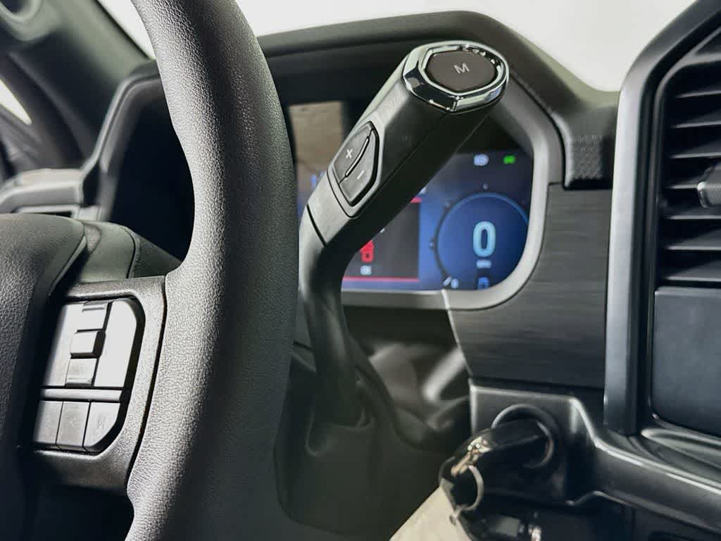 Ford F-150 STX 2026