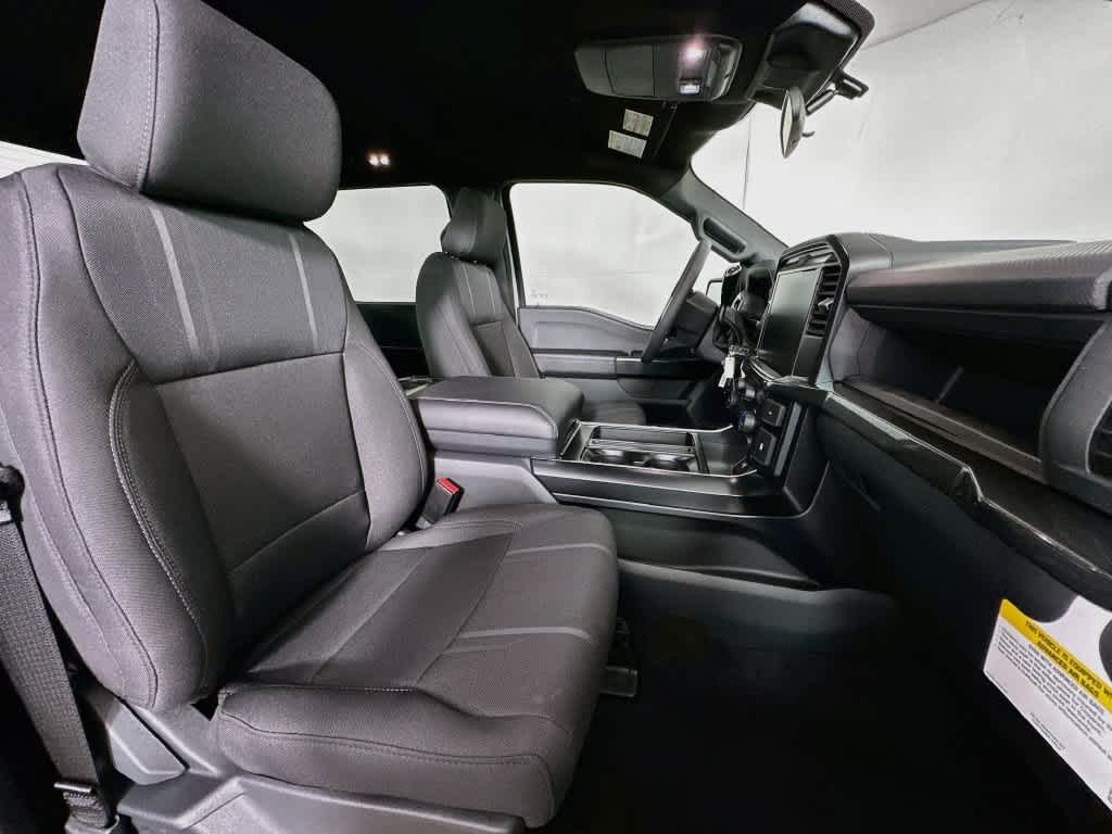 Ford F-150 STX 2026