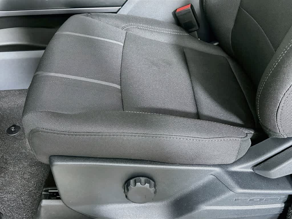 Ford F-150 STX 2026