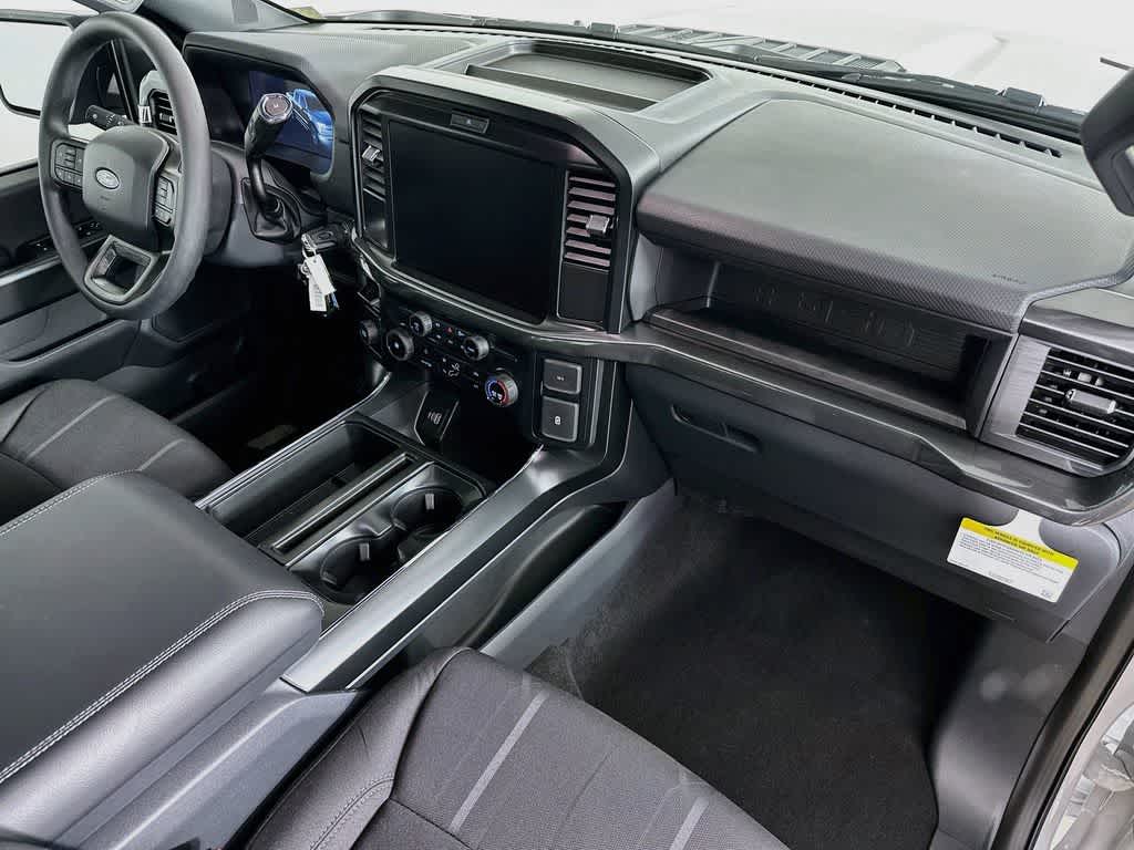 Ford F-150 STX 2026