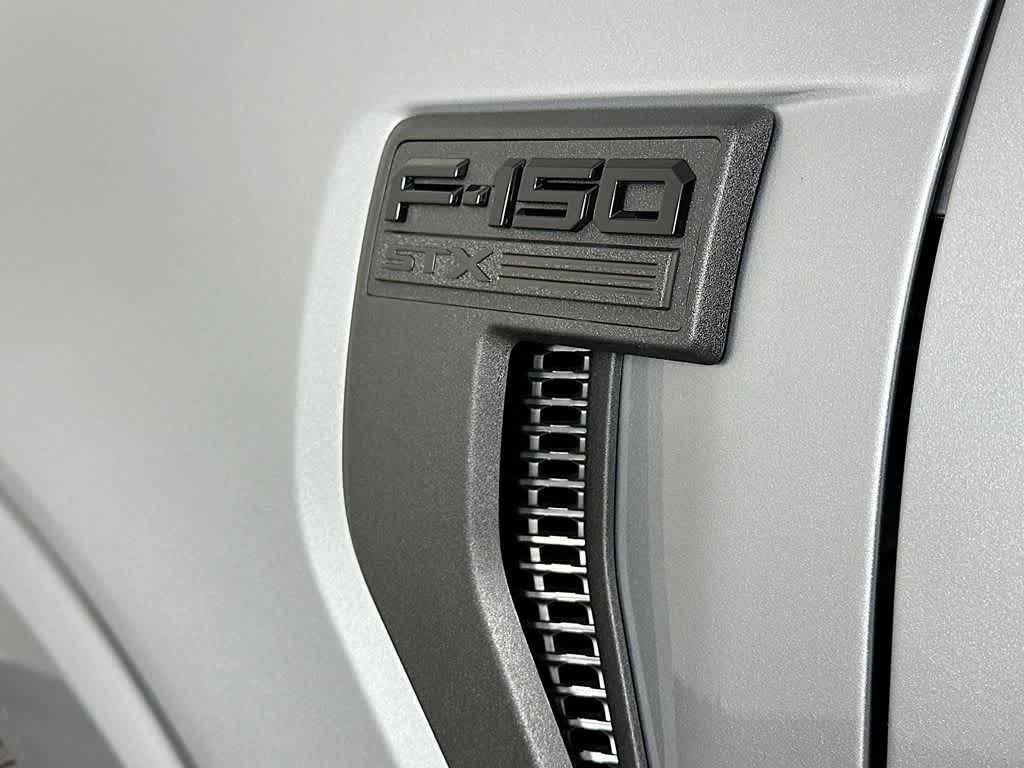Ford F-150 STX 2026