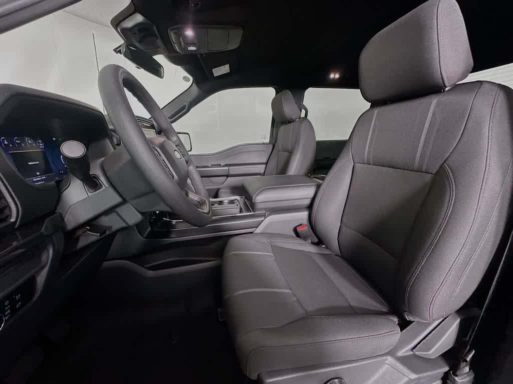 Ford F-150 STX 2026