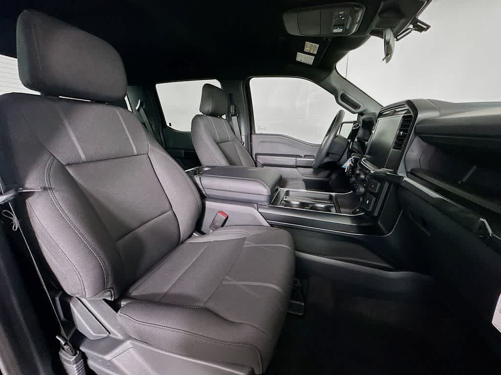 Ford F-150 STX 2026