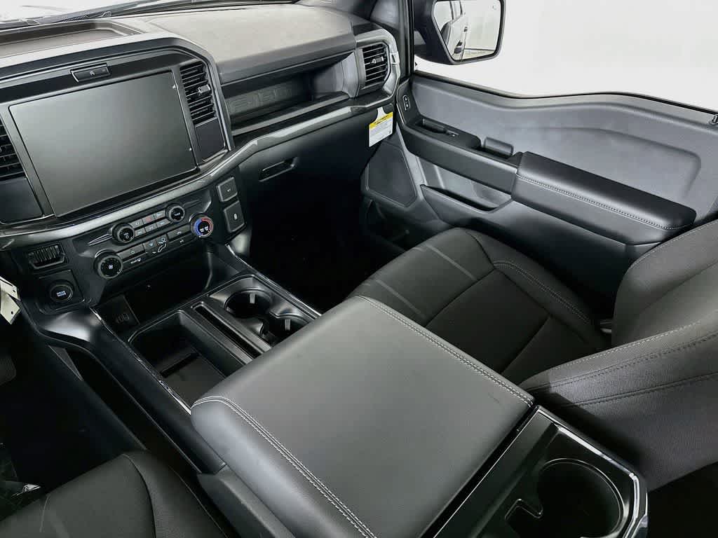 Ford F-150 STX 2026