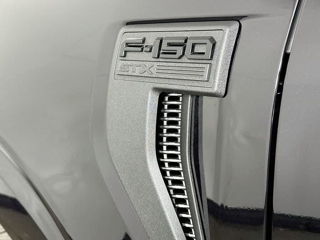 Ford F-150 STX 2026