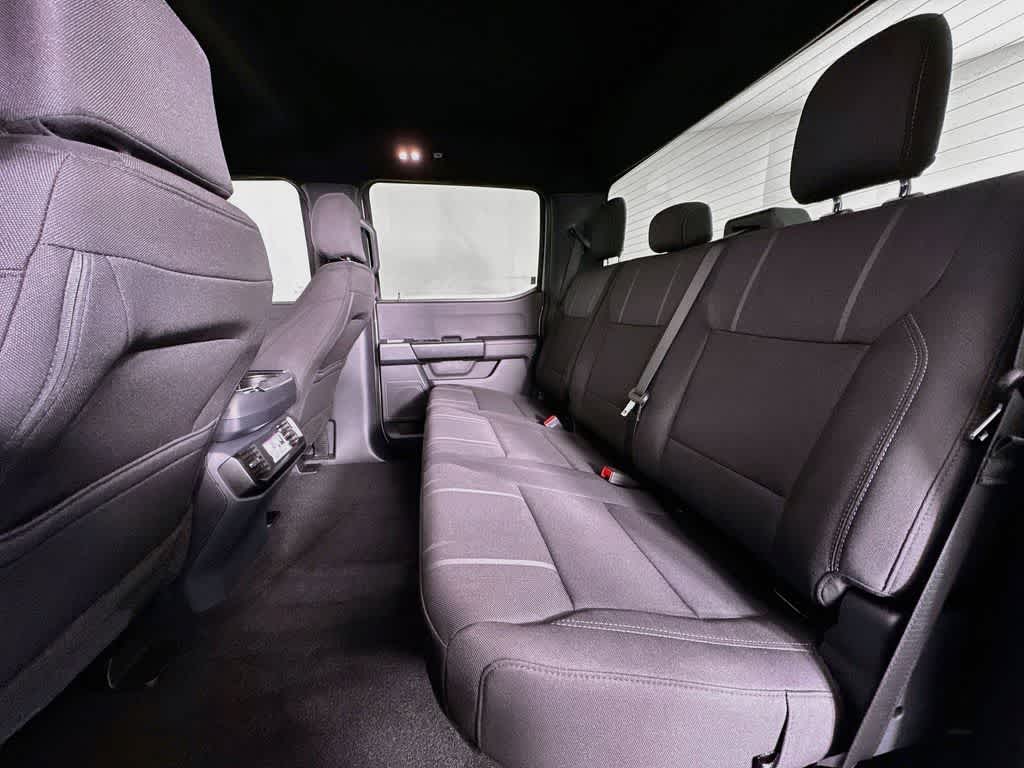 Ford F-150 STX 2026