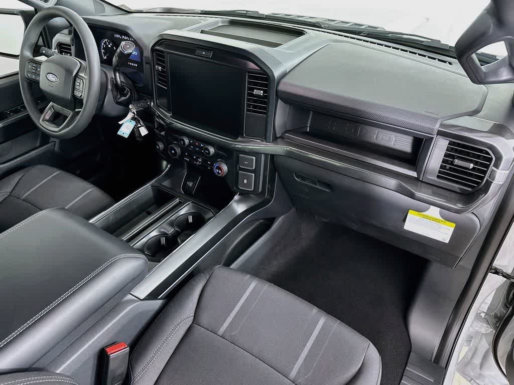 Ford F-150 STX 2026