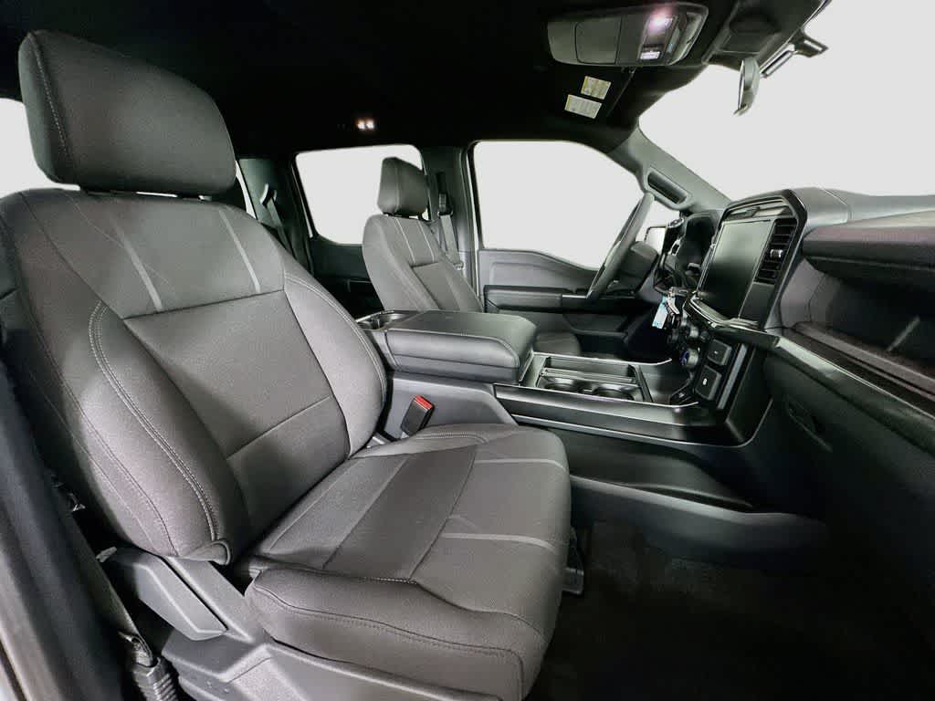 Ford F-150 STX 2026
