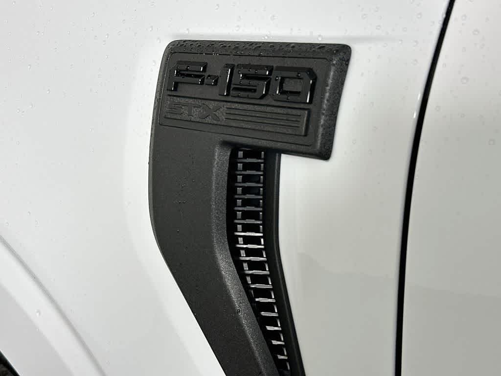 Ford F-150 STX 2026